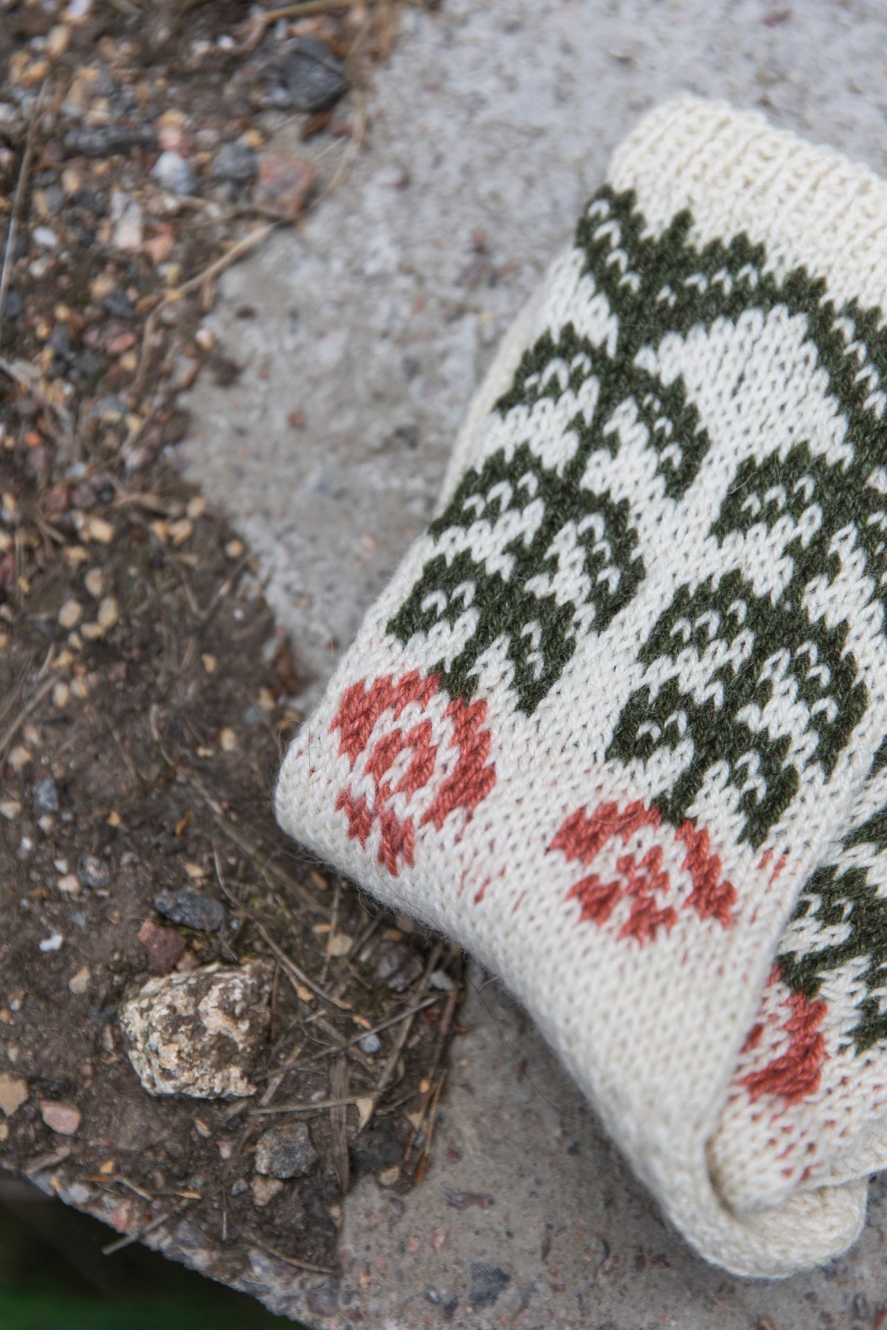 WEB_Kyllikki socks (1)